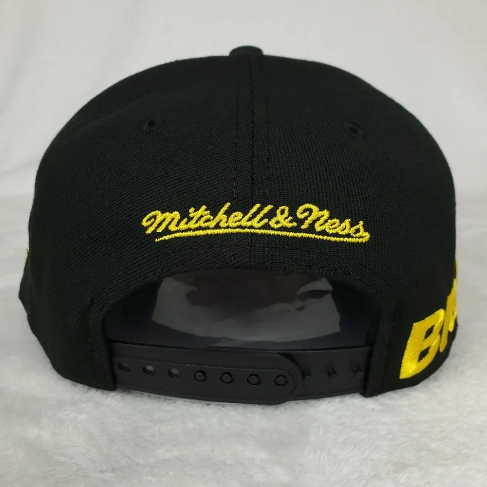 Milwaukee Brewers Mitchell & Ness MLB Pro Fit Snapback Cap Hat 3D Logo Black NWT